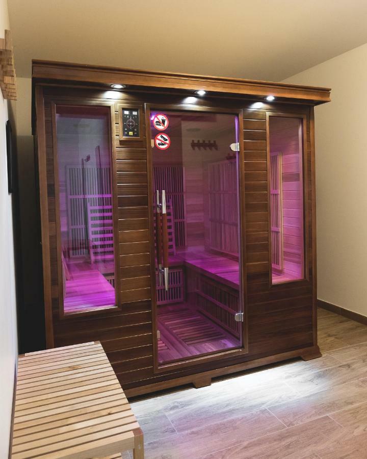 Au Chalet Des Quatre Saisons 阿克斯莱泰尔姆 外观 照片