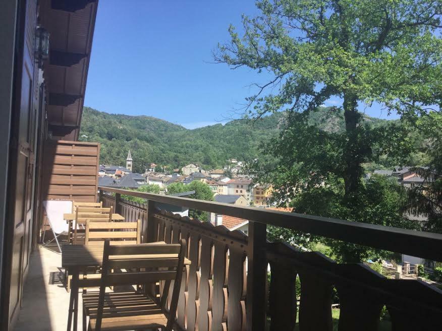 Au Chalet Des Quatre Saisons 阿克斯莱泰尔姆 外观 照片
